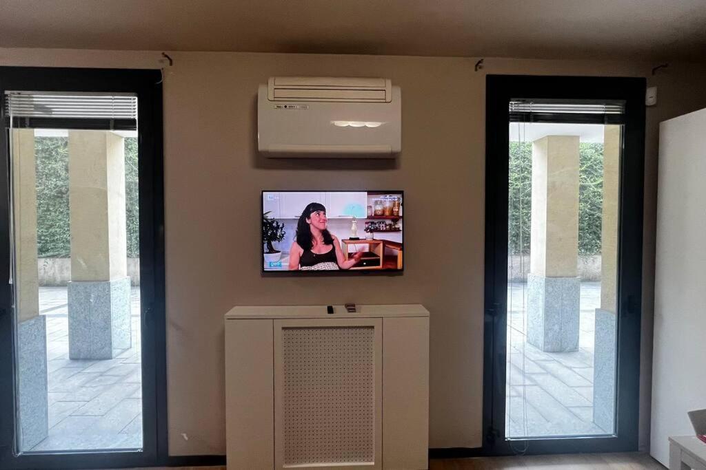 Urban House - Comfy Flat Navigli Milan Center Apartment Bagian luar foto